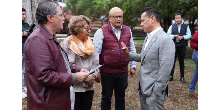 Entrega Segob material para reforestación a la Cofom