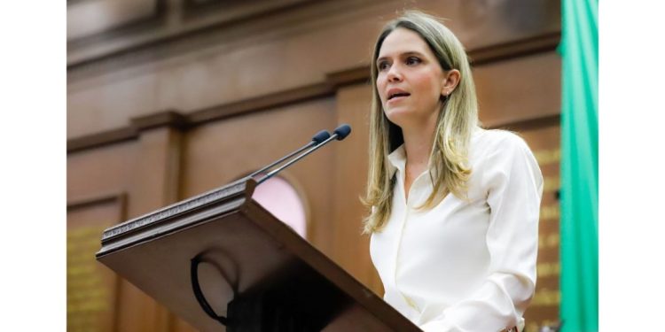 Daniela De Los Santos y GIDA Animalista, proponen la creación del Consejo Consultivo Estatal de Protección Animal