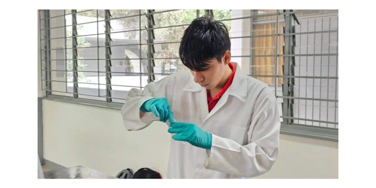 Alumno del Cecytem competirá en Olimpiada Internacional de Química