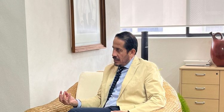 Sedeco y AIEMAC suman estrategias para industrialización de Michoacán