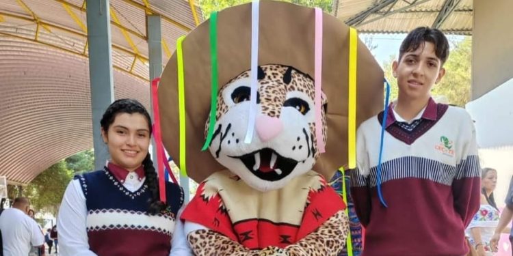 Conoce la oferta educativa del Cecytem para la región Tepalcatepec