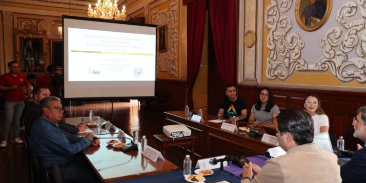 Alfonso Martínez afianza colaboración entre Gobierno y academia a favor del medio ambiente