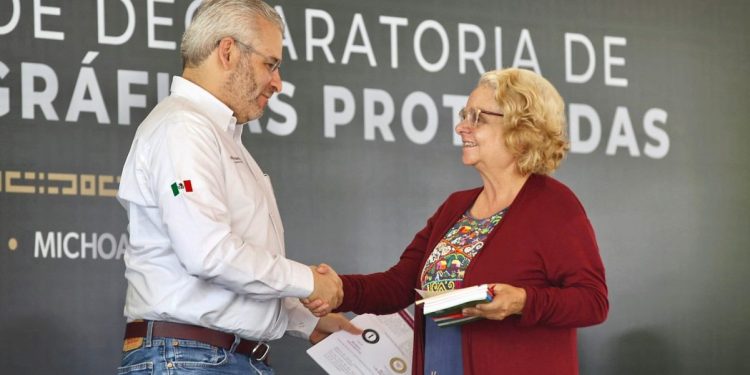 Michoacán gana otra vez el Galardón Presidencial del Premio Nacional de Arte Popular