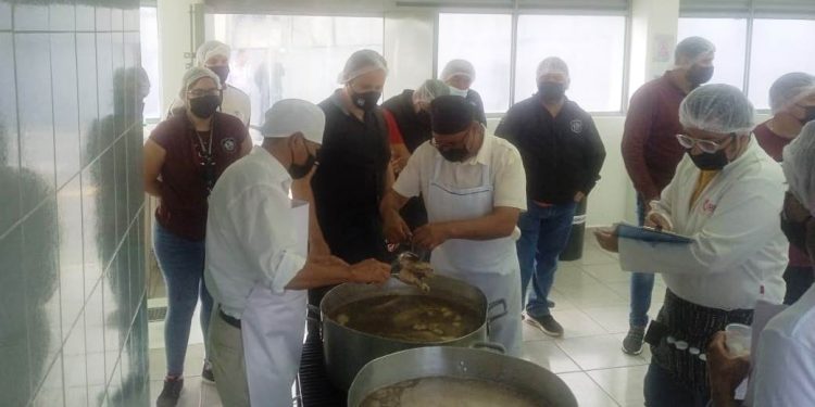 Certifican cocinas, comedores y panaderías de 7 penales de Michoacán por estándares de higiene