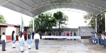 Gobierno de Juárez ejemplo en la entrega de obras en comunidades