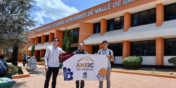 ¿Buscas apoyo económico para tu intercambio estudiantil? Participa por una beca