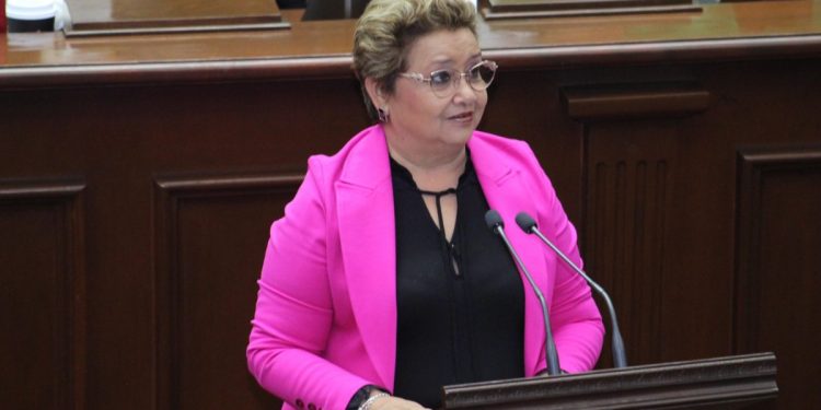 Se pronuncia Guille Ríos por la rehabilitación del tramo carretero Buenavista-Apatzingán