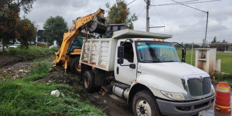 Retira Ayuntamiento toneladas de residuos sólidos de ríos y avenidas