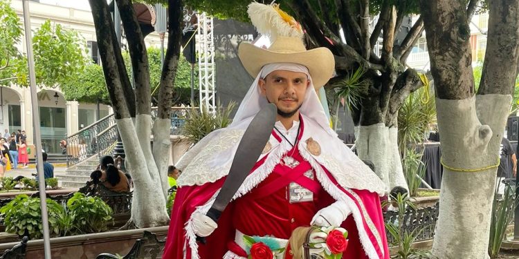 Tlahualiles llenan de talento y alegría las calles de Sahuayo