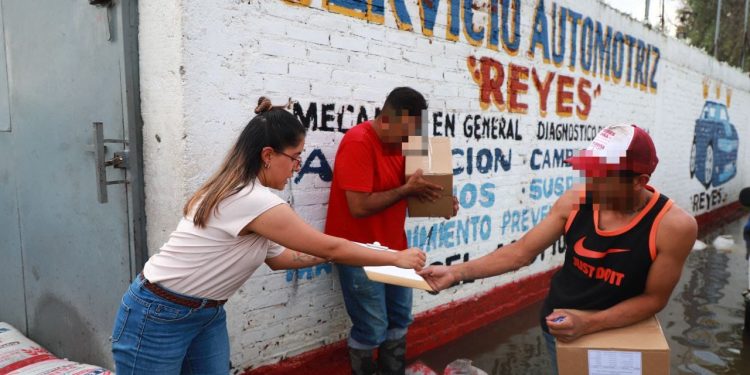 Entrega DIF Morelia despensas y apoyos a familias afectadas por lluvias