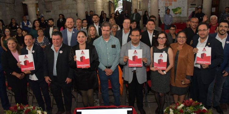 Entrega Programa de Desarrollo Municipal Buen Gobierno de Tarímbaro