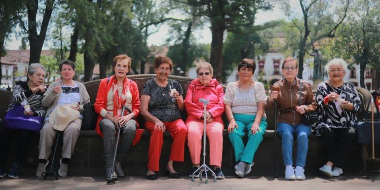 DIF Morelia celebra a los usuarios de EDAM y Asilo en la Semana del Adulto Mayor