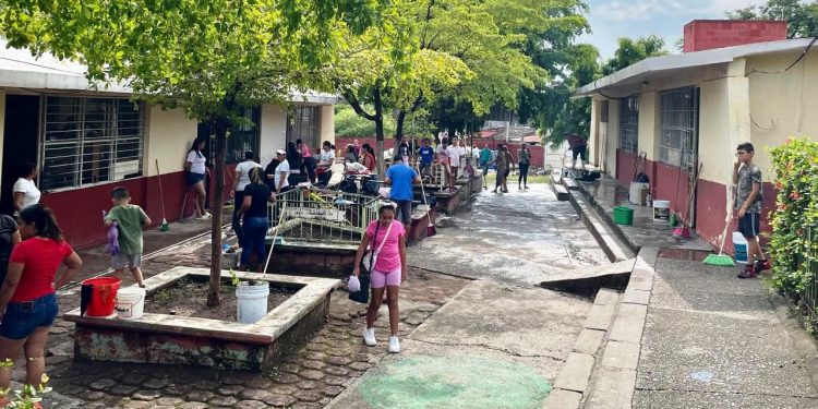 Alistan más de 11 mil escuelas para el regreso a clases