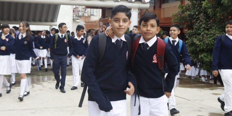 SEE apoya economía familiar para este ciclo escolar