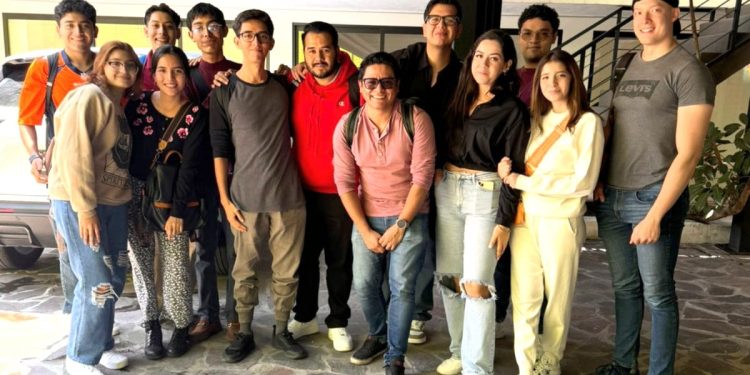 Jóvenes tienen opciones universitarias en los 113 municipios: SEE