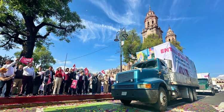 Arranca entrega de 6 millones de libros de texto; por primera vez hay en lenguas indígenas: SEE