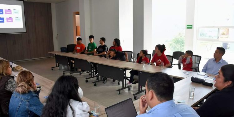 Cesmich se suma al programa ‘Pauta’, en apoyo de niñas y niños michoacanos con aptitudes sobresalientes