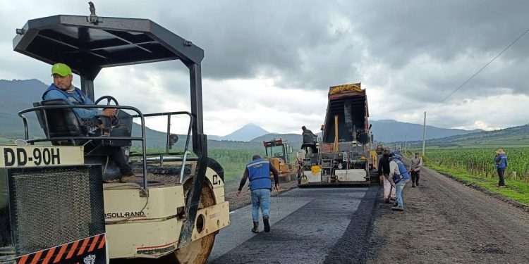 Moderniza SCOP carretera Nahuatzen-Arantepacua para beneficio de 15 mil habitantes