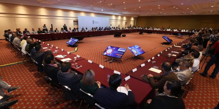 Gobierno estatal capacita a alcaldes electos en temas de transición, rendición de cuentas y seguridad