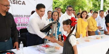 Inaugura Pablo Varona Ciclo Escolar 2024-2025 en Huetamo