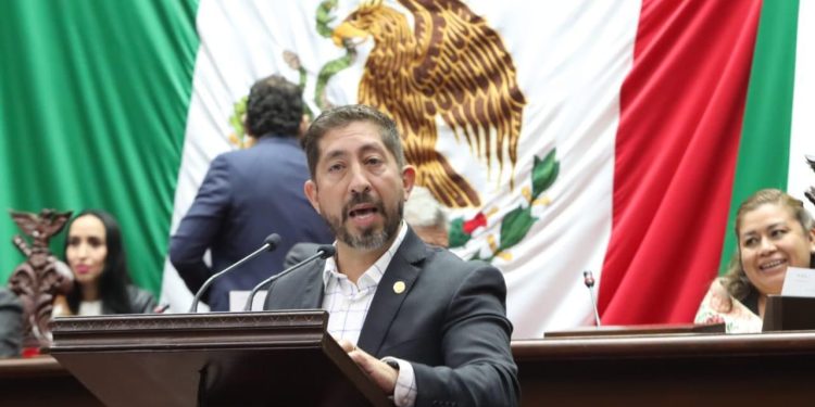 Congreso de Michoacán salda deuda histórica con comunidades indígenas y afromexicanas: Abraham Espinoza