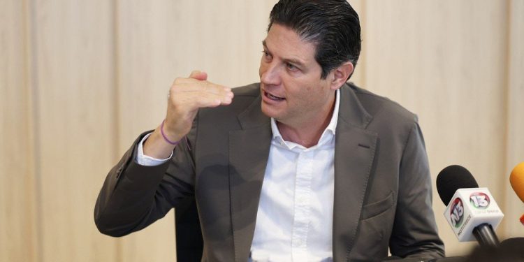 La reforma judicial nace muerta y se inaugura con una justicia selectiva, afirma Alfonso Martínez