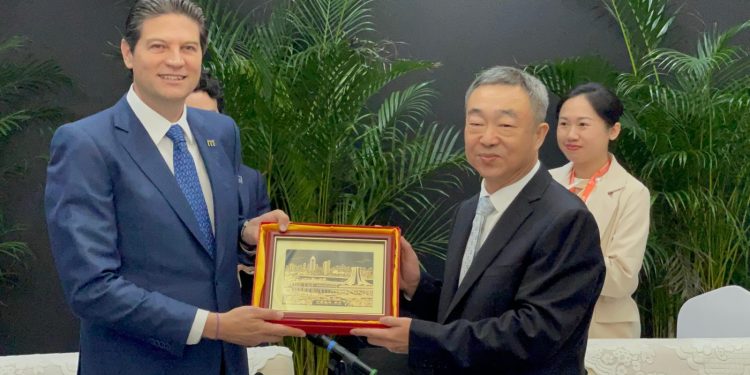 Coinciden alcaldes de Morelia y Nanning China, fortalecer el intercambio comercial