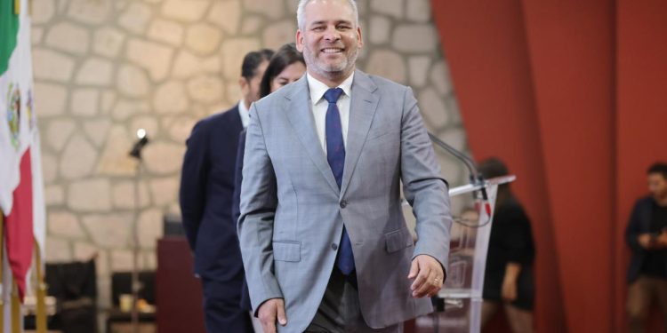 Centro Oncológico se fortalece como instituto por decreto estatal: Bedolla