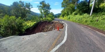 Atiende SCOP afectaciones a la red carretera por paso de John