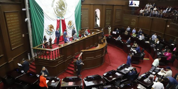Abre 76 Legislatura convocatoria para registrar propuestas merecedoras de la Presea “Constitución de 1814”