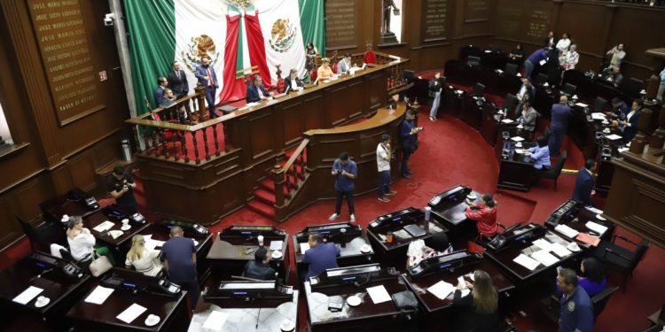 Respalda Congreso a trabajadores con hijos con cáncer o discapacidad