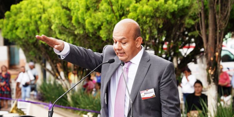 Ismael Arriaga Ortiz toma protesta como Presidente del Municipio de Juárez