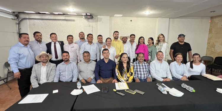 Humberto Jiménez asume coordinación de alcaldes del PRD en Michoacán