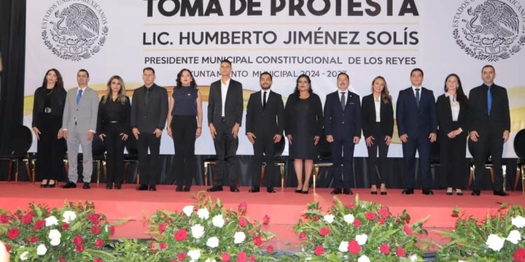 Humberto Jiménez rinde protesta como presidente municipal de Los Reyes