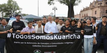 Con entrega de patrullas se fortalece la seguridad de 27 comunidades con autogobierno: Bedolla