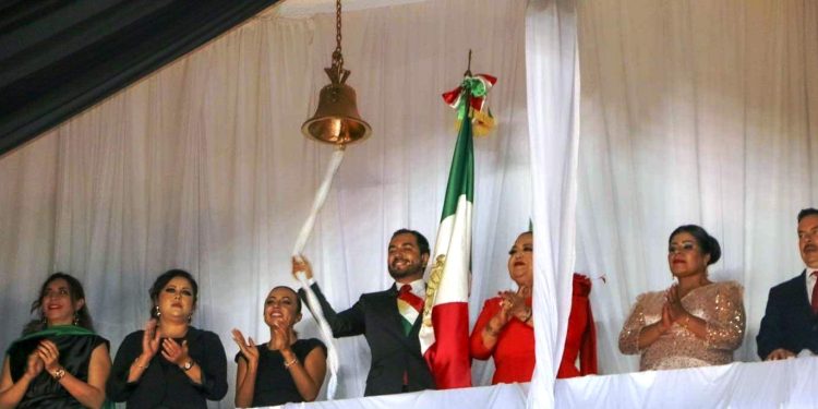 Celebran 214 años del Grito de Independencia en Los Reyes