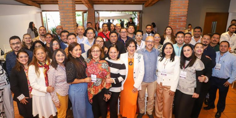 Michoacán, sede de reunión nacional para la formación de maestros