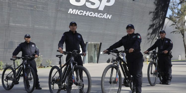 Cuarenta nuevas bicicletas eléctricas para el Agrupamiento Ciclista de la Guardia Civil
