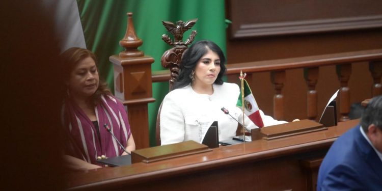 Velar por derechos laborales ante Reforma: Vanhe Caratachea