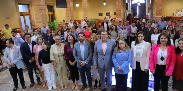 El Poder Judicial se debe convertir en un Poder al servicio del pueblo: JC Barragán