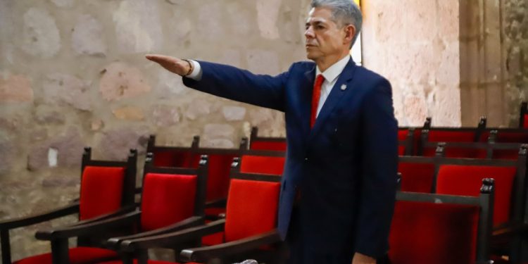 Hernández Peña, comprometido con políticas públicas a favor de los más vulnerables