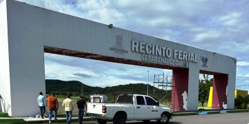 Alistan recinto ferial «César Chávez Garibay» para celebrar la Fiesta  Octubrina 2024 en Apatzingán