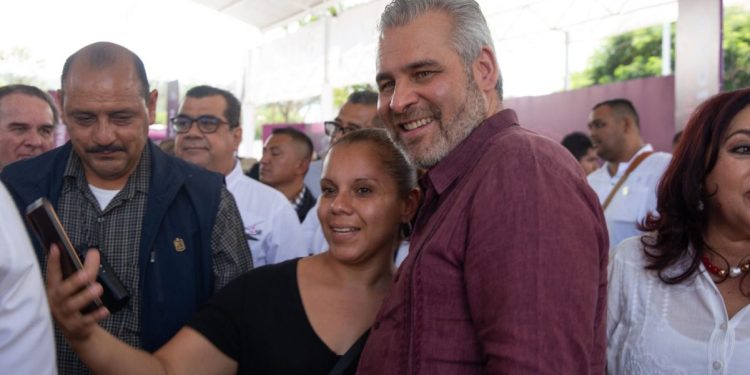 Sector económico escucha y resuelve; recorrerá el estado con Bedolla