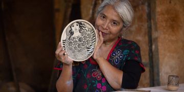 Esta Semana de Muertos crea tu pieza de barro blanco en este taller de Tzintzuntzan