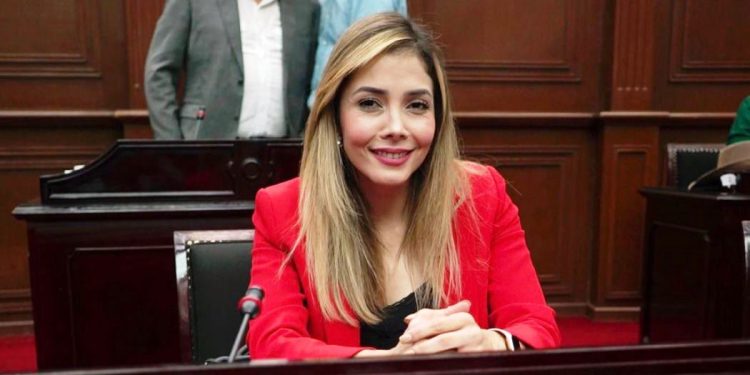 Preside Diputada Local Brissa Arroyo Comité de Atención Ciudadana y Gestoría