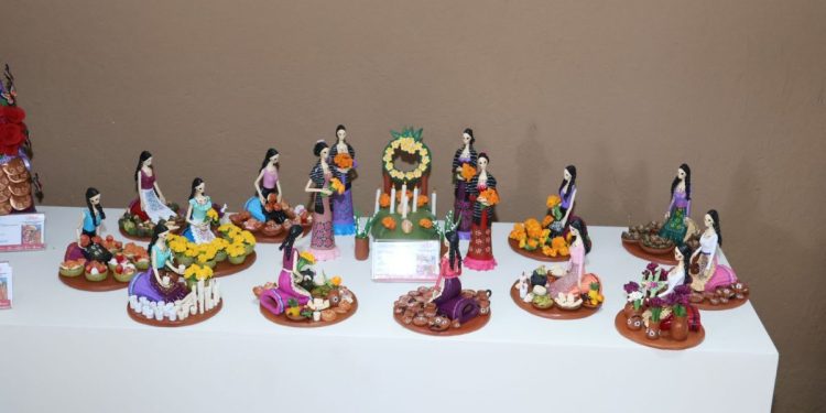 Más de 100 catrinas de Capula competirán en concurso artesanal