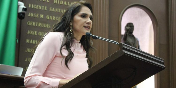 La prevención es la clave para la supervivencia al Cáncer de Mama: Diana Espinoza