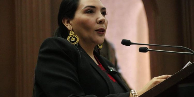Ciencia, tecnología e innovación, deben ocupar en Michoacán un papel preponderante: Adriana Campos Huirache