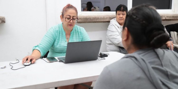 ¿Aún no tienes tu credencial del IMSS Bienestar? Anuncian fechas para tramitarla en Charo