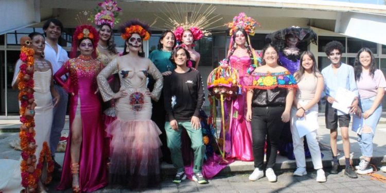 Moda y tradición llegan a la UTM con su décimo Concurso de Diseño de Catrinas